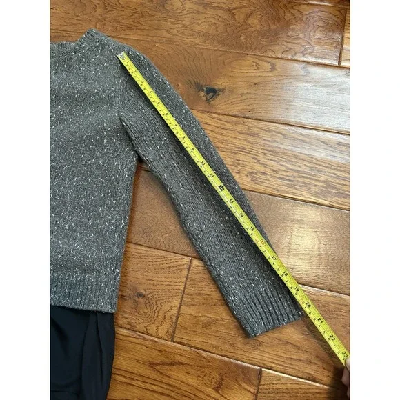 Club Monaco Women's Sweater split back Gray Retail $169 XS 38% Wool - Picture 9 of 10